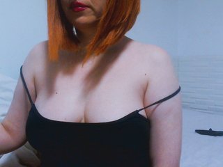 Eroottinen videokeskustelu CrazyMary777
