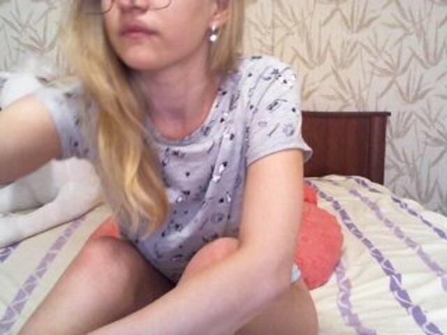 Lähettää kuvakaappauksia -Mabel-