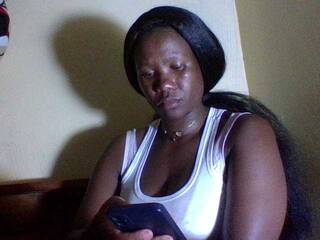 Eroottinen videokeskustelu Creamier25