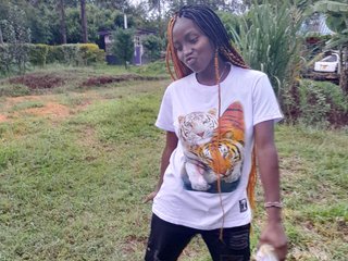 Eroottinen videokeskustelu Creamymomma