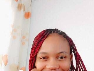 Eroottinen videokeskustelu Creamyyellowxxx