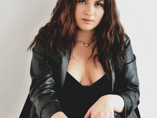 Eroottinen videokeskustelu CrimsonDusk