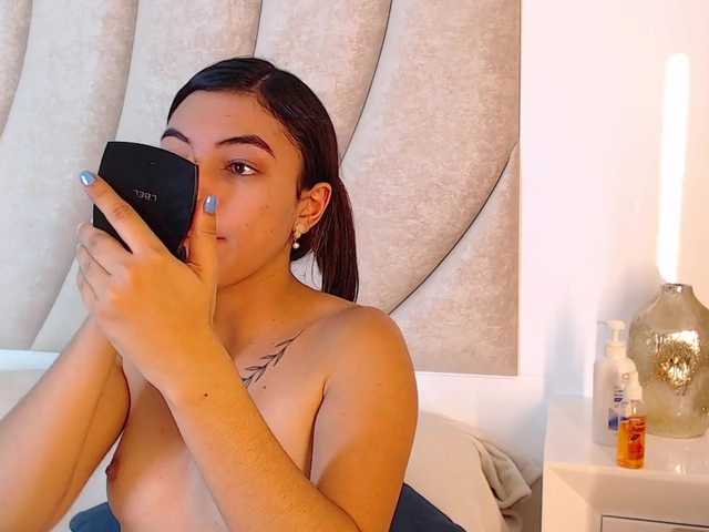 Kuvat CrisGarcia- hey I'm Cris! ❤ 122 tk instant naked and playful ✔ my vibe toy is ON and ready for HIGH VIBES ⚡ first goal of the day: naked twerking @sofar @total