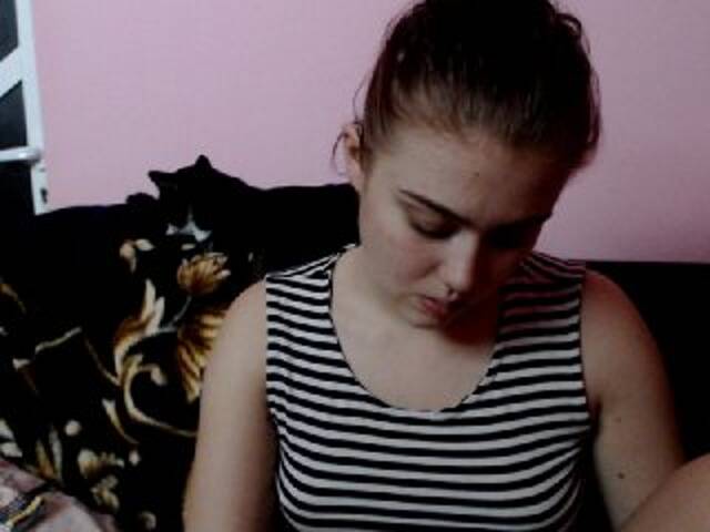 Lähettää kuvakaappauksia cristina10