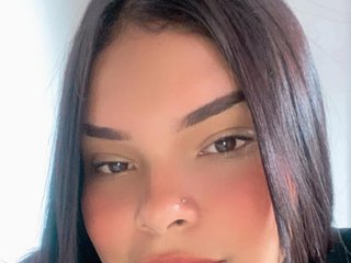 Eroottinen videokeskustelu cuteandshybrunette