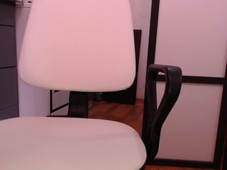 Eroottinen videokeskustelu cutemilana_sexwife