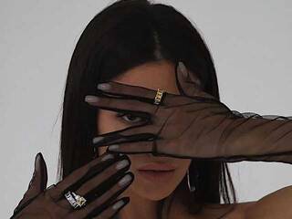 Eroottinen videokeskustelu CutieAlice