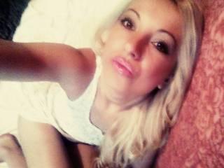 Eroottinen videokeskustelu dameokeanna