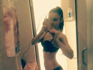 Eroottinen videokeskustelu DanceReal