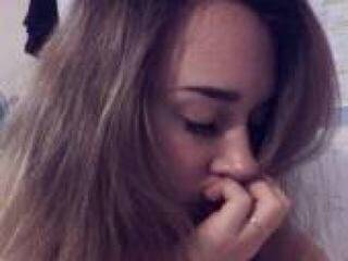 Eroottinen videokeskustelu dannaaa