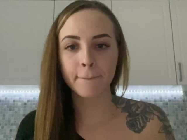 Lähettää kuvakaappauksia DarinaCrown