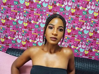 Eroottinen videokeskustelu DarkChocolate