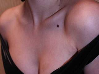 Eroottinen videokeskustelu DarkFoxyNox