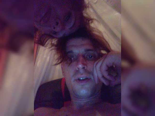 Lähettää kuvakaappauksia DarkLight2021