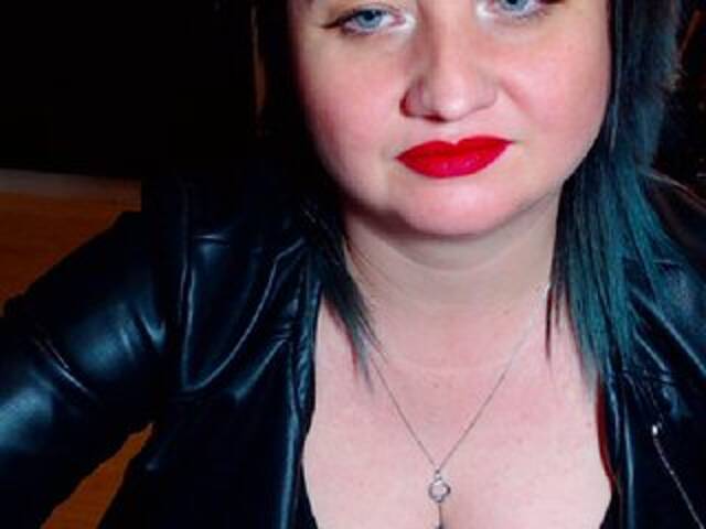 Lähettää kuvakaappauksia KinkyDomina