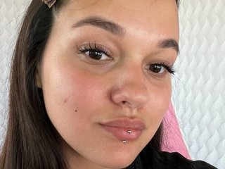 Eroottinen videokeskustelu Miss_Darcy