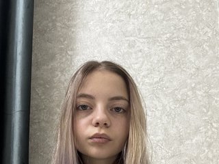 Eroottinen videokeskustelu DavinaHaddad