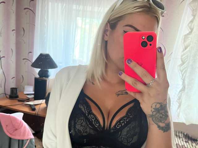 Kuva profiilista -Domina_live-
