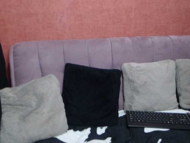 Lähettää kuvakaappauksia DayshaDebora