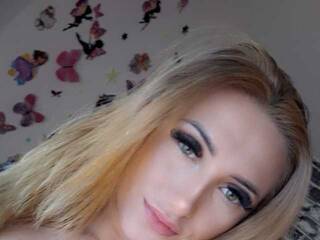 Eroottinen videokeskustelu DeeaFun