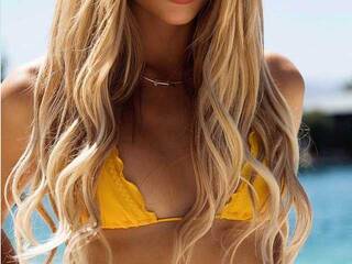 Eroottinen videokeskustelu deep-mirror