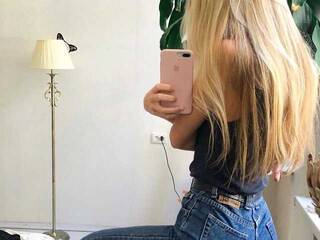 Eroottinen videokeskustelu Deity09