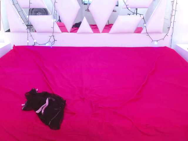 Lähettää kuvakaappauksia DeliriumRoxy