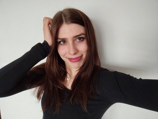 Eroottinen videokeskustelu desirePIA