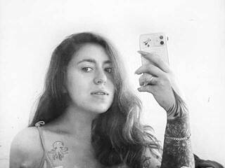 Eroottinen videokeskustelu FortuneCarmen