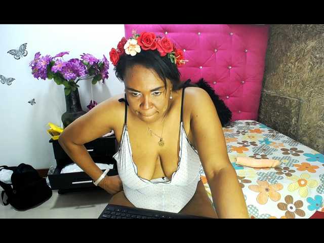 Lähettää kuvakaappauksia devora-sexy1