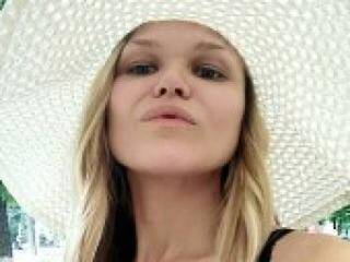 Eroottinen videokeskustelu diannasky