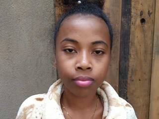 Eroottinen videokeskustelu Didianah