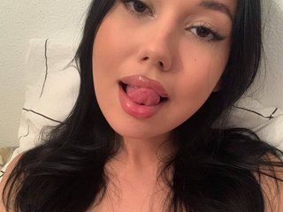 Eroottinen videokeskustelu DillionHarper