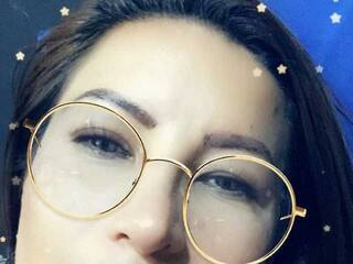 Eroottinen videokeskustelu Dinawet