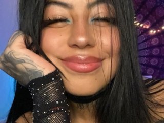 Eroottinen videokeskustelu Dollcam