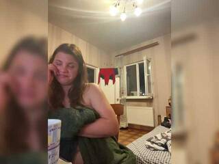 Eroottinen videokeskustelu Dollye