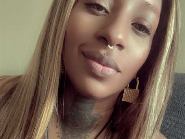 Kuva profiilista DomCherrired