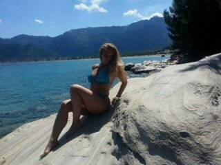 Eroottinen videokeskustelu QueenDoribell