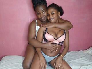 Eroottinen videokeskustelu EboniesBelle