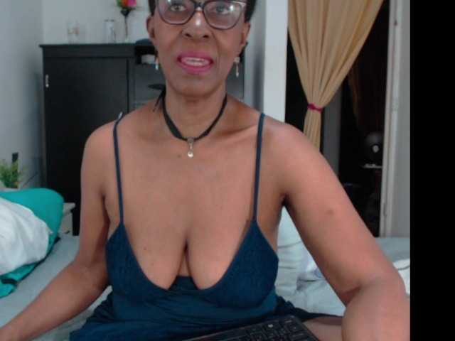 Lähettää kuvakaappauksia ebonymilf