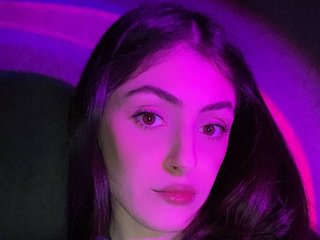 Eroottinen videokeskustelu EdlinKate