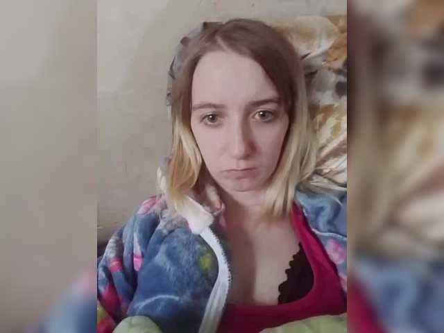 Lähettää kuvakaappauksia ElaineLewis