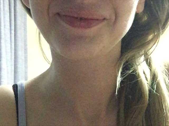 Lähettää kuvakaappauksia ElegantBlonda