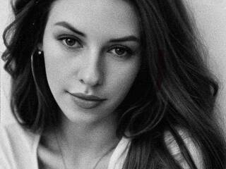 Eroottinen videokeskustelu ElegantLadyMia