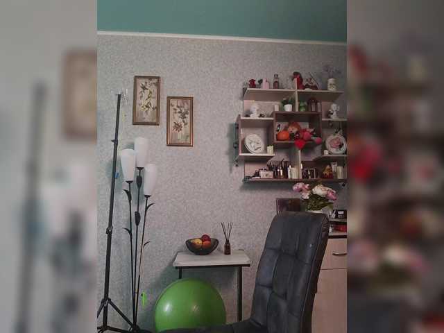 Lähettää kuvakaappauksia Ellie_