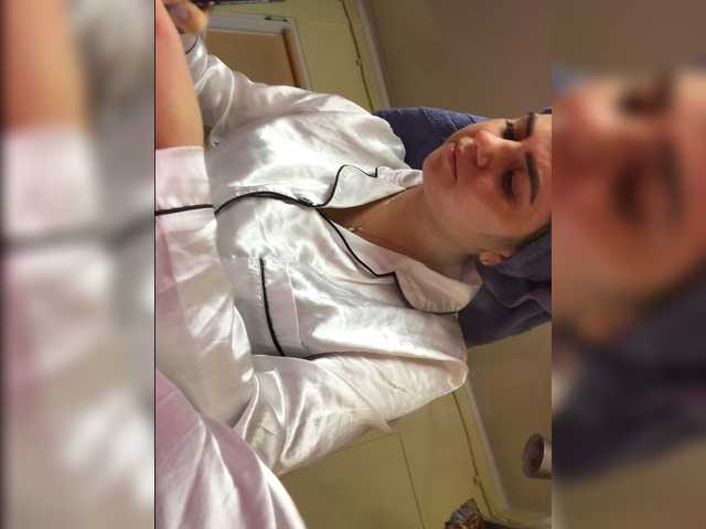 Lähettää kuvakaappauksia Girl_Smile