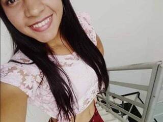 Eroottinen videokeskustelu EllyHarper