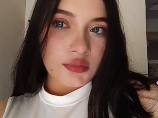 Eroottinen videokeskustelu EloodieCollins