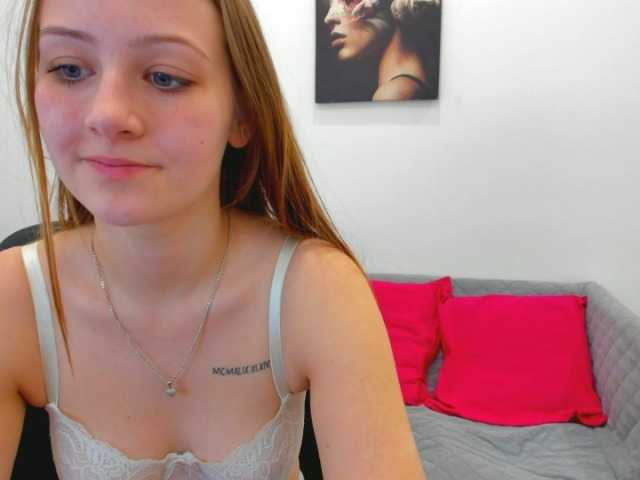 Kuvat ElsaJean18 Enjoy my lovely #hot show! Warm welcome to everybody! I want to feel you guys #hot #teen #dance #show