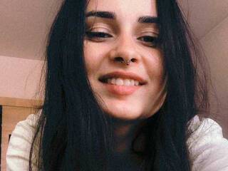 Eroottinen videokeskustelu ElvineRosy